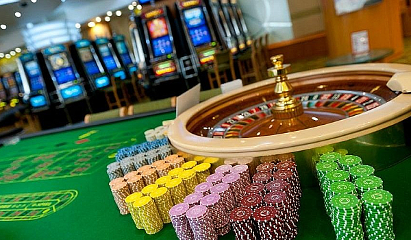 Fair Online Casino – Fiery Dealer Battles, Lightning-Fast Transactions & Clean Out the House