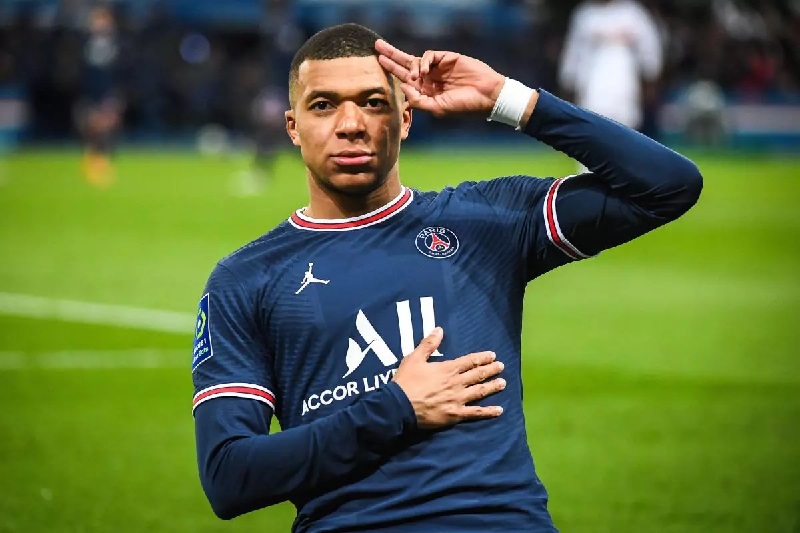 Cầu thủ Mbappe cao bao nhiêu được người hâm mộ quan tâm
